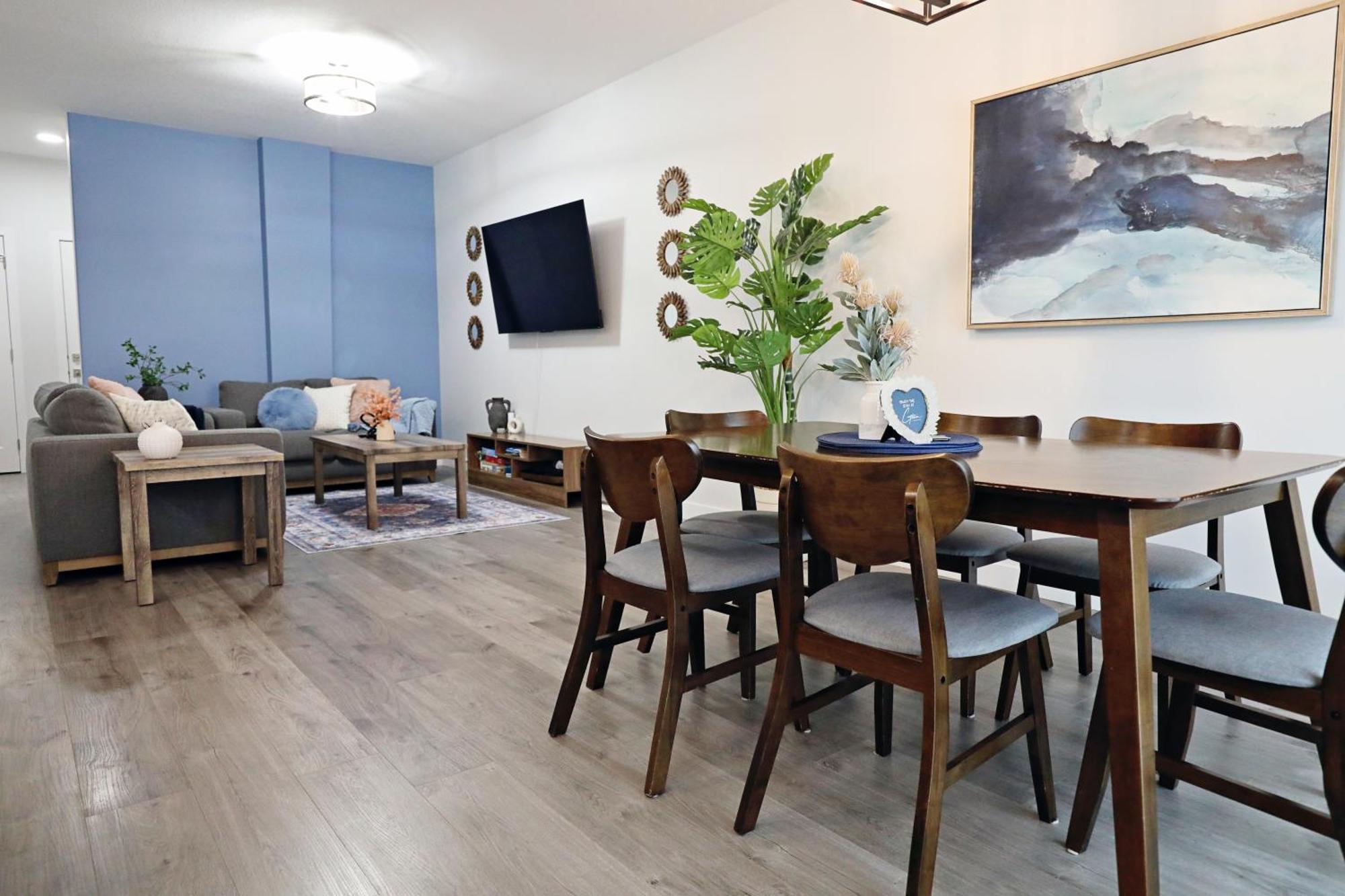 Beautiful Home With 4 King Beds,Airport,Disney+ Edmonton Exterior photo