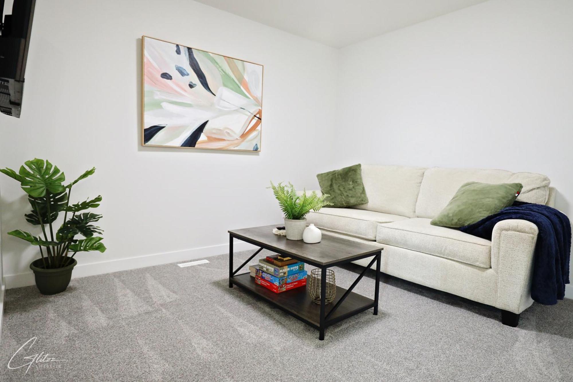 Beautiful Home With 4 King Beds,Airport,Disney+ Edmonton Exterior photo